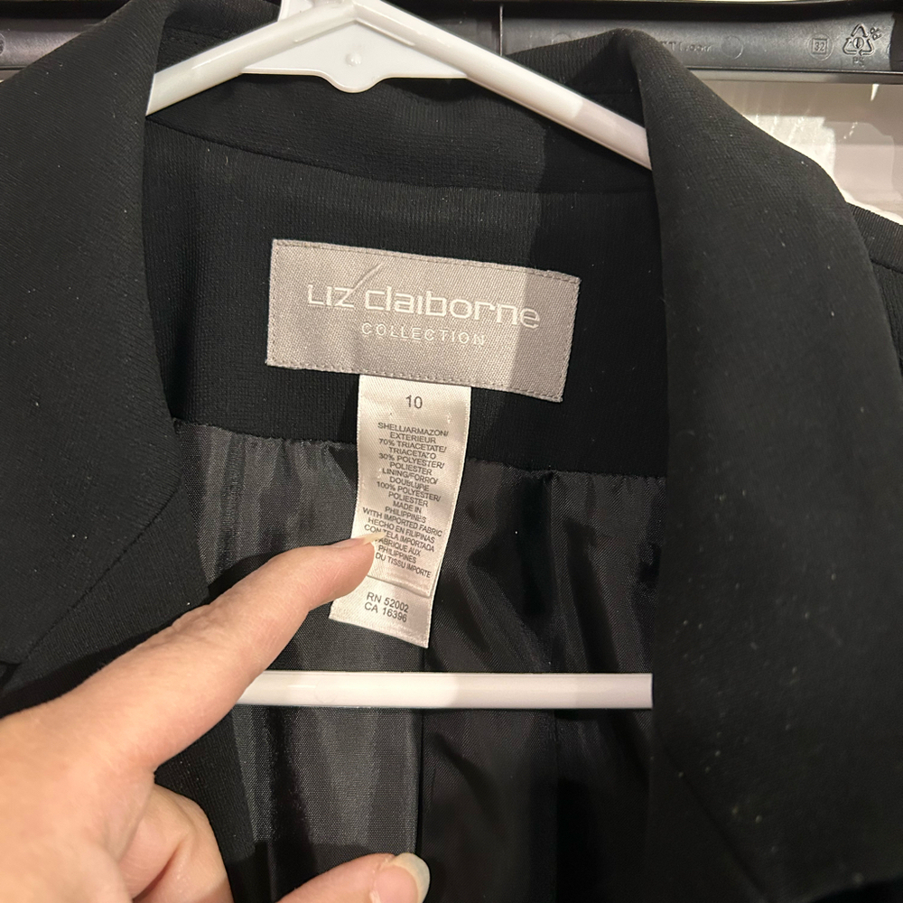 Liz Claiborne size 10 blazer - Picture 2 of 3